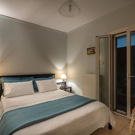 Maria'S Seaside Villa - House With 3 Rooms In Marathon, With Wonderful Exterior foto