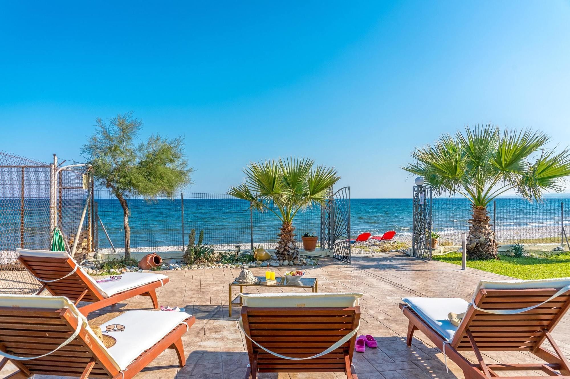 Maria'S Seaside Villa - House With 3 Rooms In Marathon, With Wonderful Exterior foto